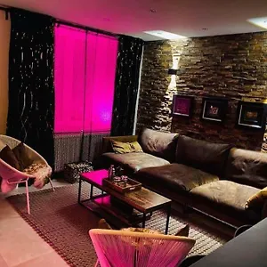 Appartement Superbe Chic Et Design, Seraing