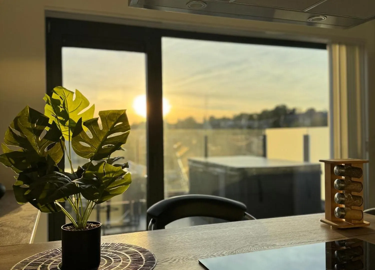 Liege Luxe & Jacuzzi Sous Les Etoiles Apartment Saint-Nicolas